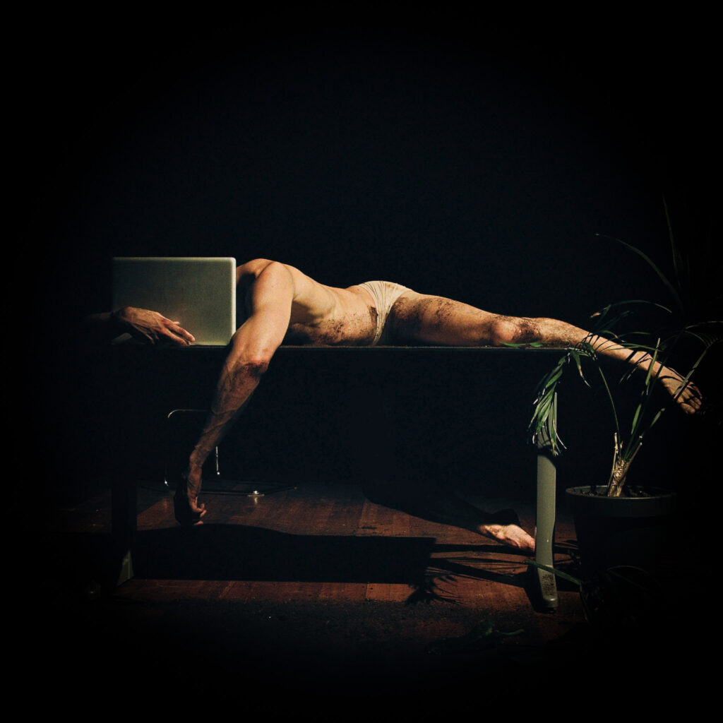 Samuel van Keeken performing "To Kill A Fixed Identity"